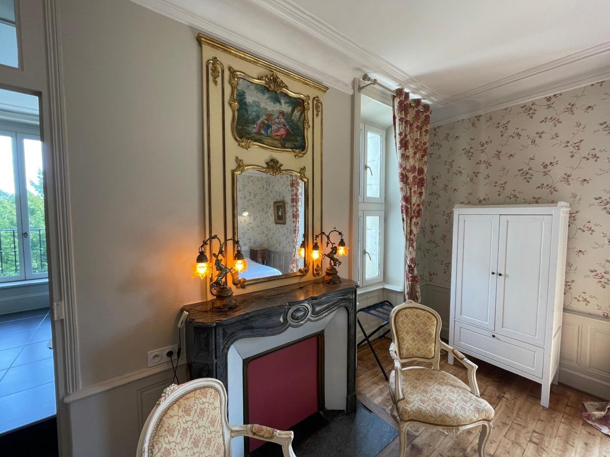 Chateau De La Coutanciere ブレン・シュル・アロンヌ エクステリア 写真